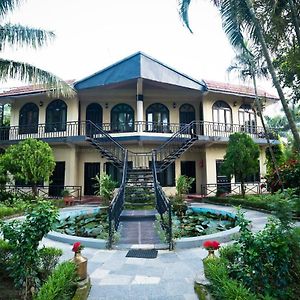 Chitwan Adventure Resort